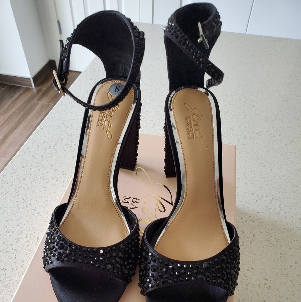 Black stoned sandal